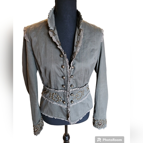 Lani Army Green 100% Cotton Lace Trim Cropped Pirate Jacket, Brass Studs Size M - Picture 6 of 11